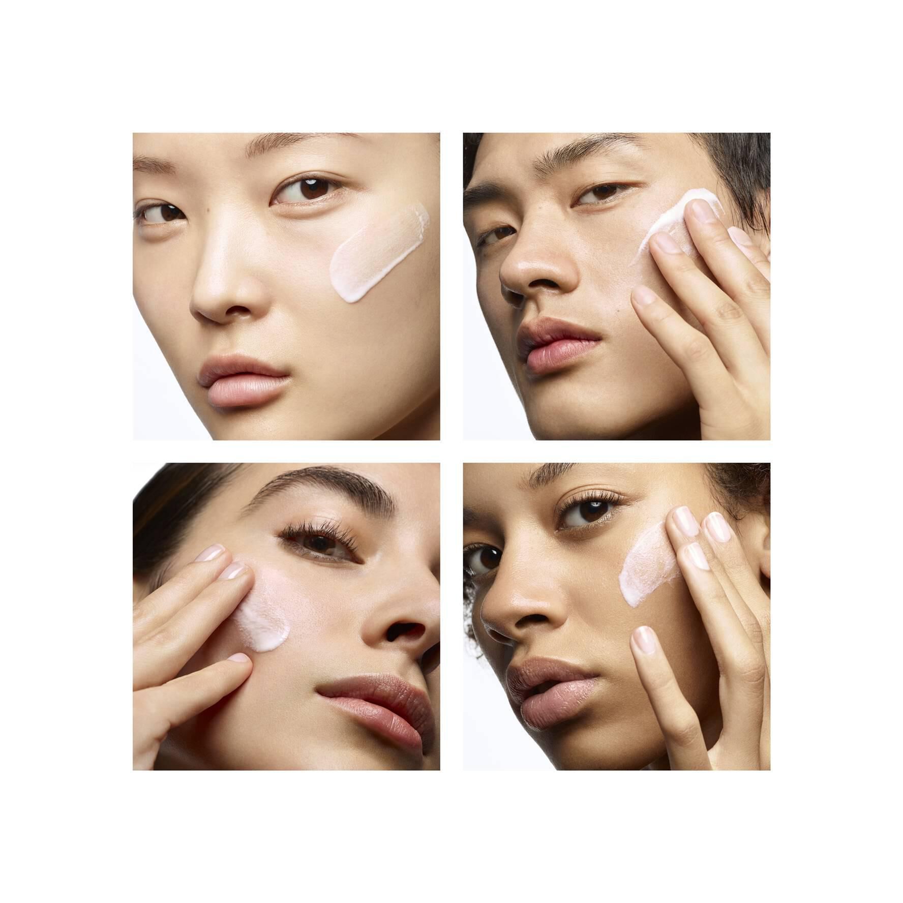 Pure Shots Light Up Brightening Serum