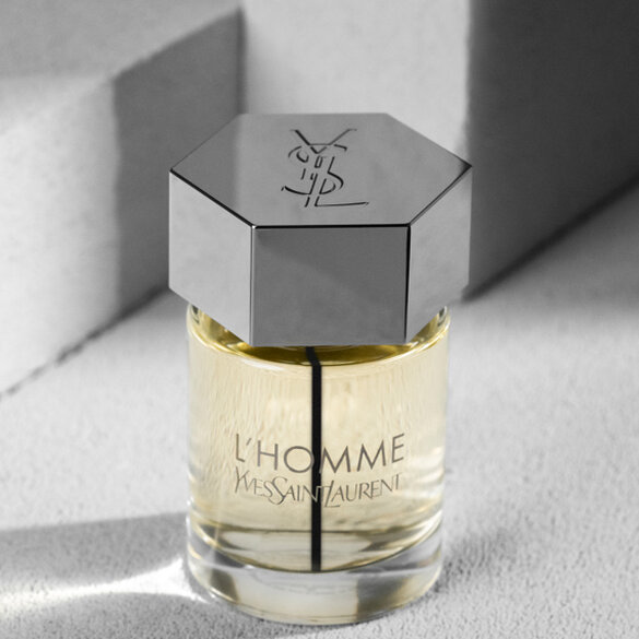 L' Homme a fresh and woody men's fragrance infused with Vetiver, Ginger, Bergamot & Citrus Wood.